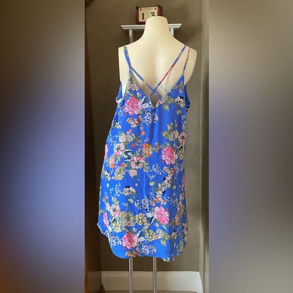 Xhilaration Blue Floral periwinkle Print Strappy Back Shift Summer Dress women’s - Picture 9 of 10